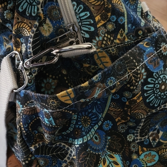 Malirona Canvas Peacock Floral Travel Duffel Bag - Picture 12 of 16